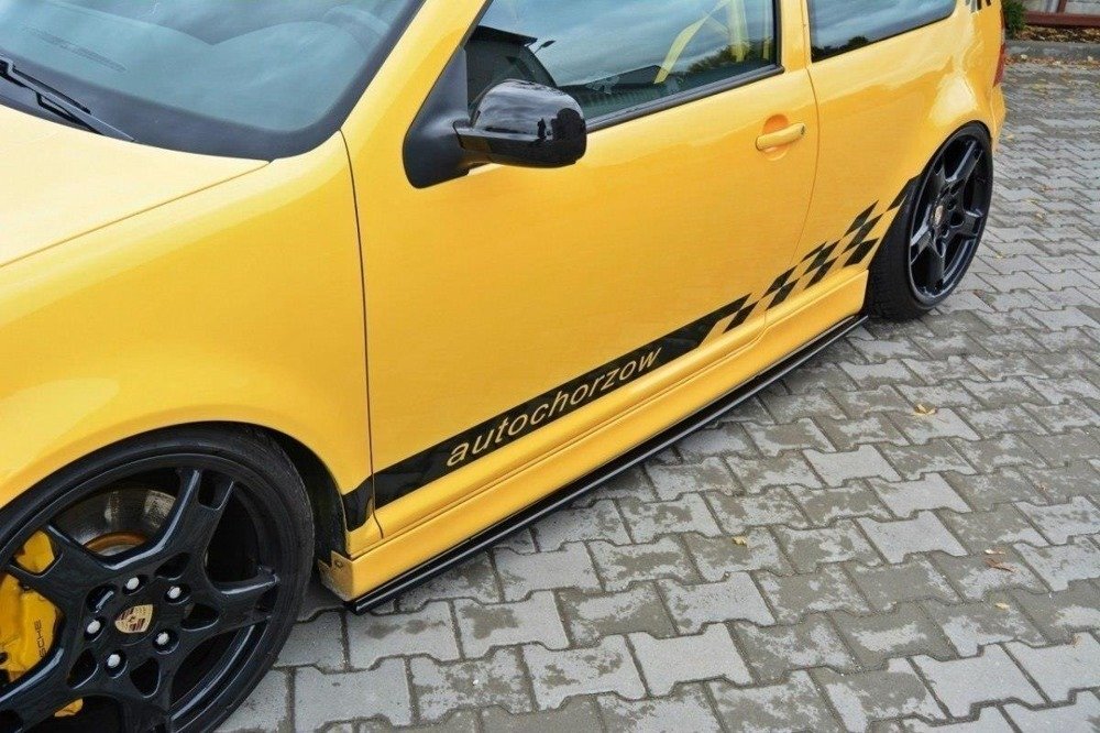 Maxton Design Jupes Latérales Diffuseurs VW Golf MK4 R32 - Noir Brillant